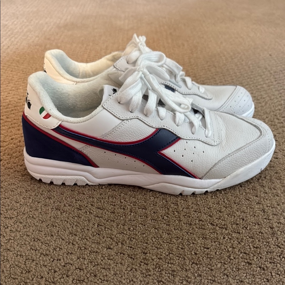 Diadora White and Navy Athletic Shoes men’s size 10
